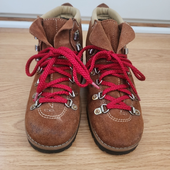 Vintage Shoes 8s bs Brown Suede Laceup Hiking Boots Red Laces